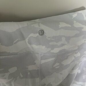 Like New - Lululemon Light Blue Camo Leggings